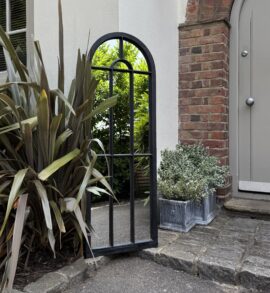 Narrow-arched-mirror